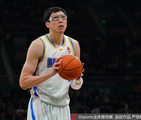 500.com-过山车！周琦近3场罚球：对阵吉林8罚0中 战浙江7中6 今天7罚1中